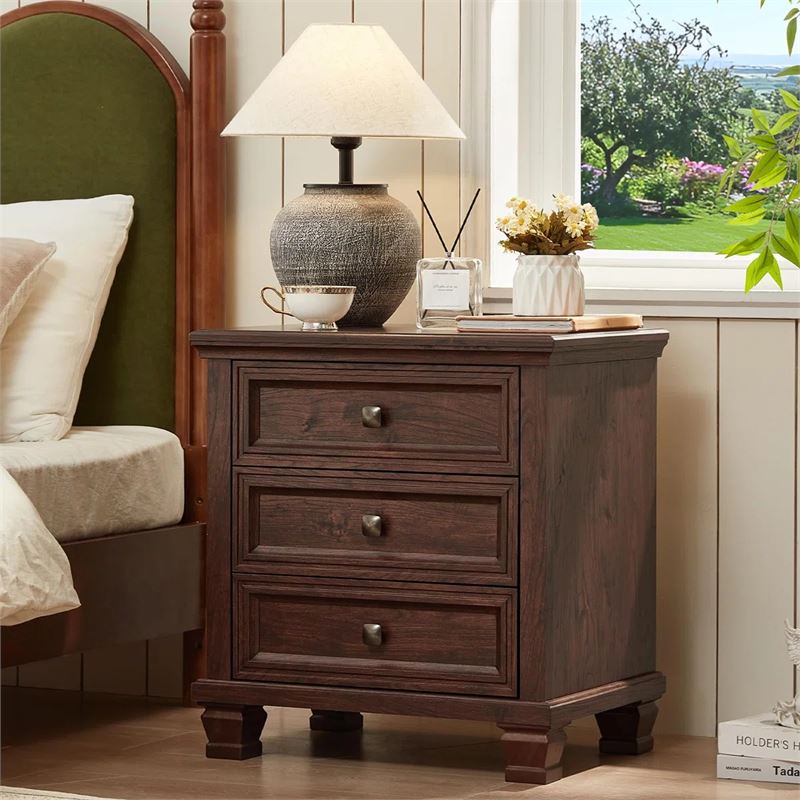 FARMHOUSE 3-DRAWER NIGHTSTAND